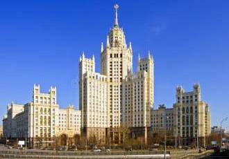 Сталинки против Хрущёвок: битва за энергию человека