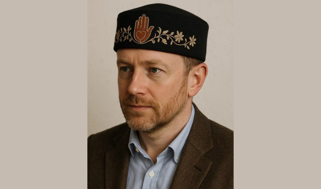 Подскажите, это "последователь" какой религии?