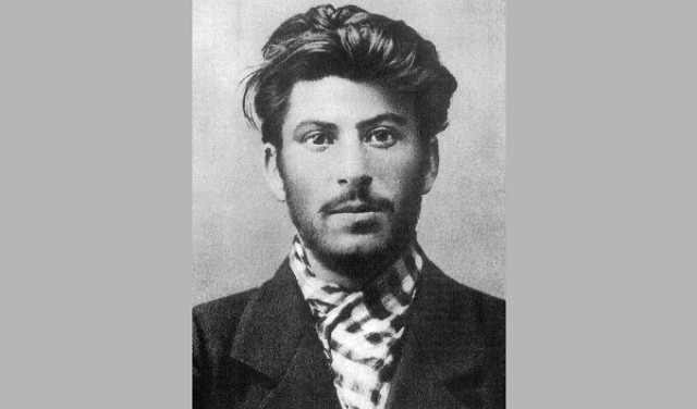 Повесть об обычном человеке... О настоящем человеке. О простом, усталом человеке, что хотел помочь людям...